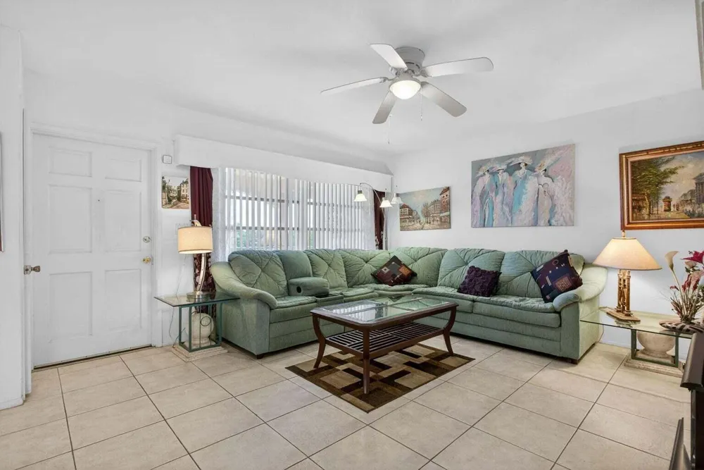 100 SE 6TH AVENUE #303 Pompano Beach, FL 33060