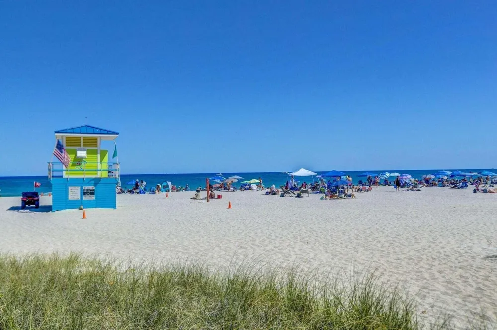 100 SE 6TH AVENUE #303 Pompano Beach, FL 33060