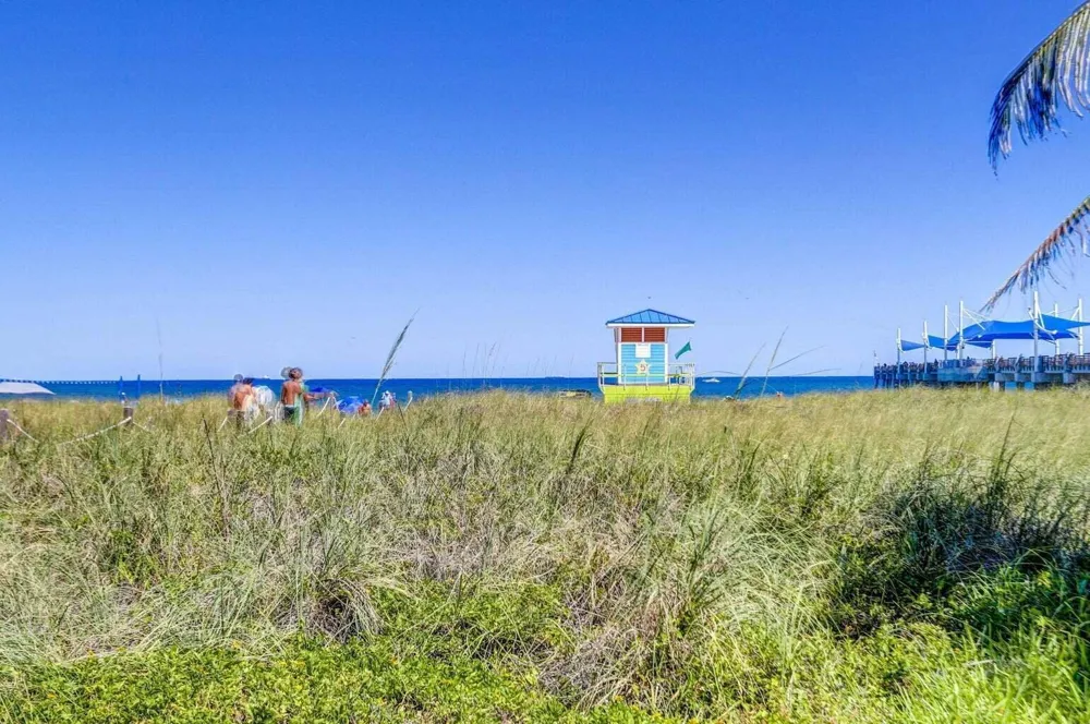 100 SE 6TH AVENUE #303 Pompano Beach, FL 33060