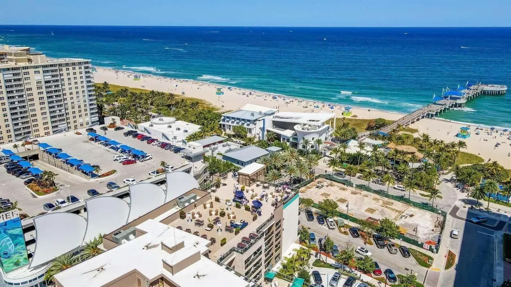 100 SE 6TH AVENUE #303 Pompano Beach, FL 33060