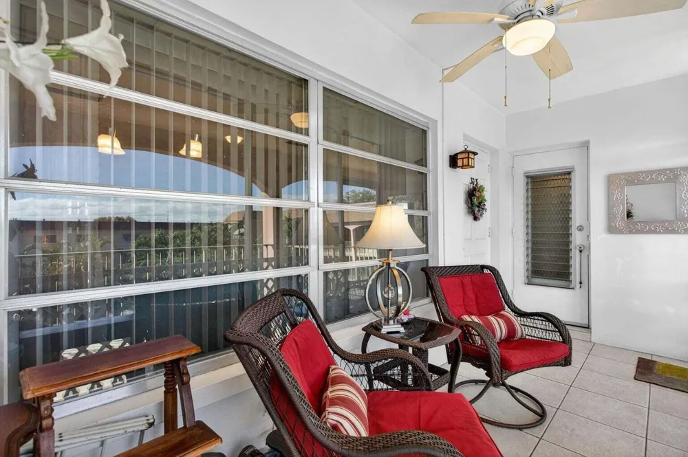 100 SE 6TH AVENUE #303 Pompano Beach, FL 33060