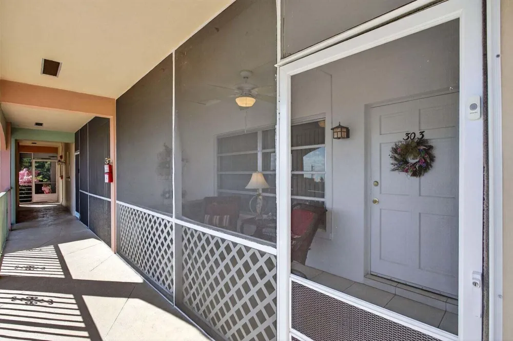 100 SE 6TH AVENUE #303 Pompano Beach, FL 33060
