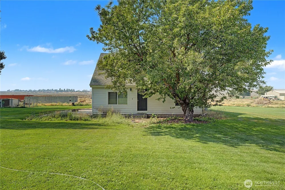 10372 NE N.4 Moses Lake, WA 98837