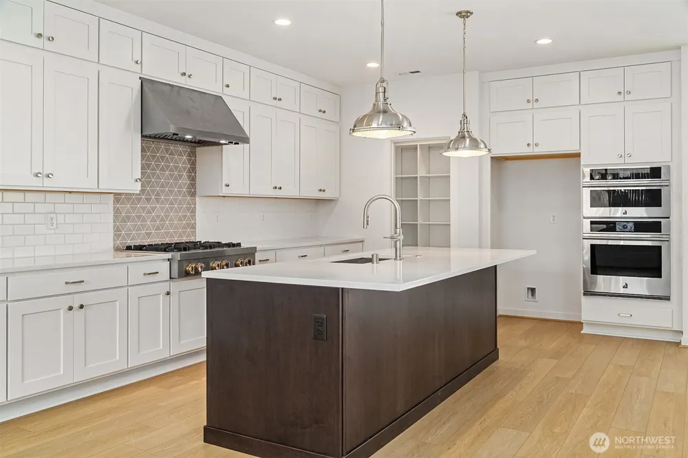 25502 (HS 13) 204th Place SE Covington, WA 98042