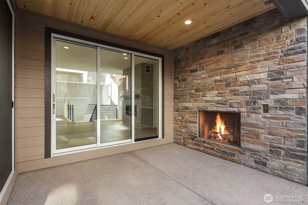 25502 (HS 13) 204th Place SE Covington, WA 98042