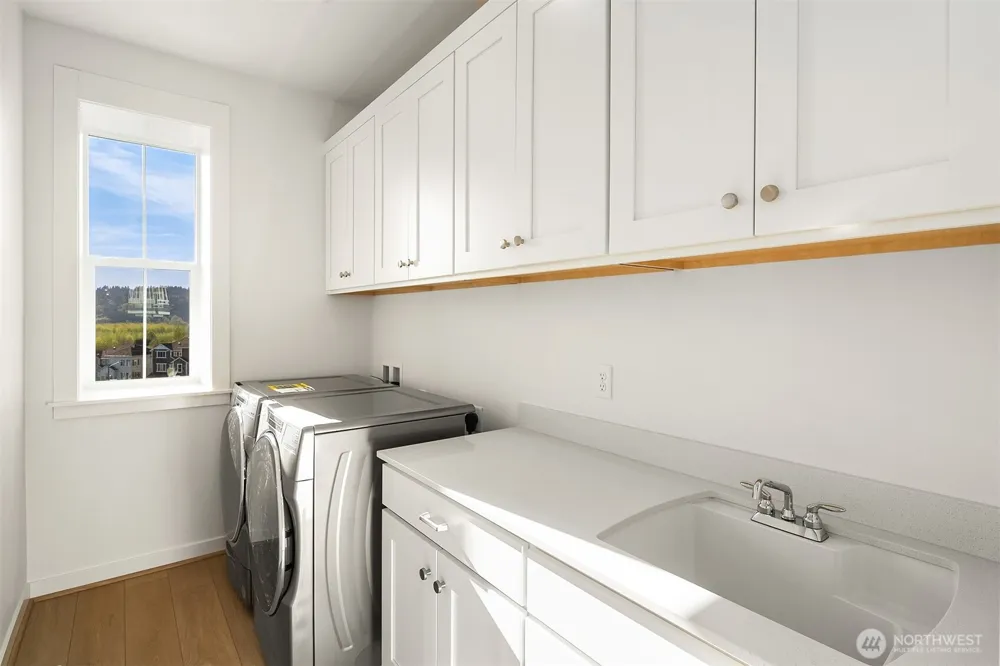 25502 (HS 13) 204th Place SE Covington, WA 98042