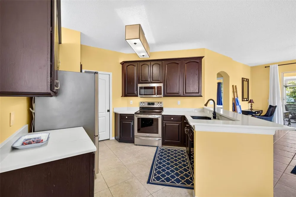1322 FAIRWAY GREENS DRIVE #69 Sun City Center, FL 33573