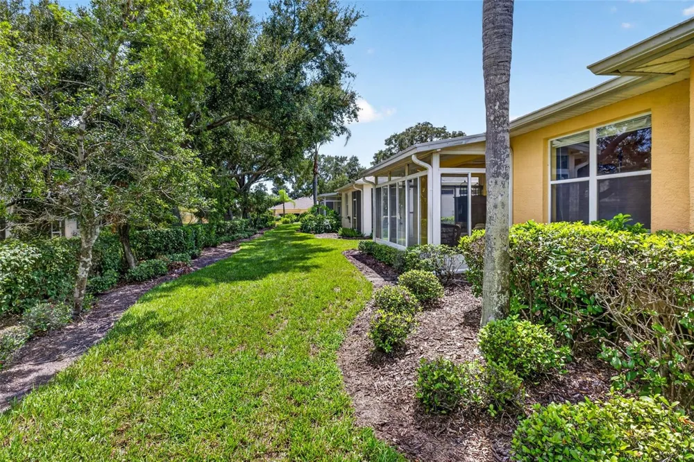 1322 FAIRWAY GREENS DRIVE #69 Sun City Center, FL 33573