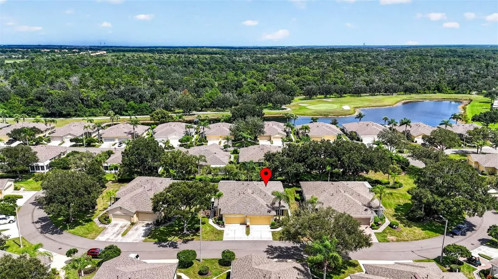 1322 FAIRWAY GREENS DRIVE #69 Sun City Center, FL 33573