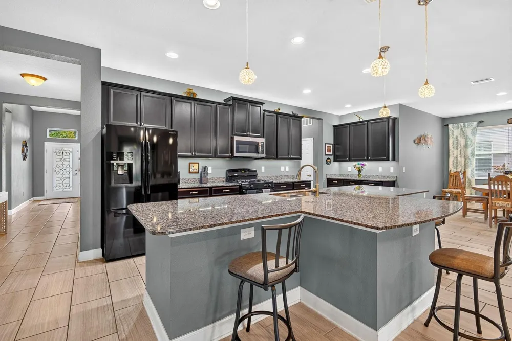 792 ROSEMARY CIRCLE Bradenton, FL 34212