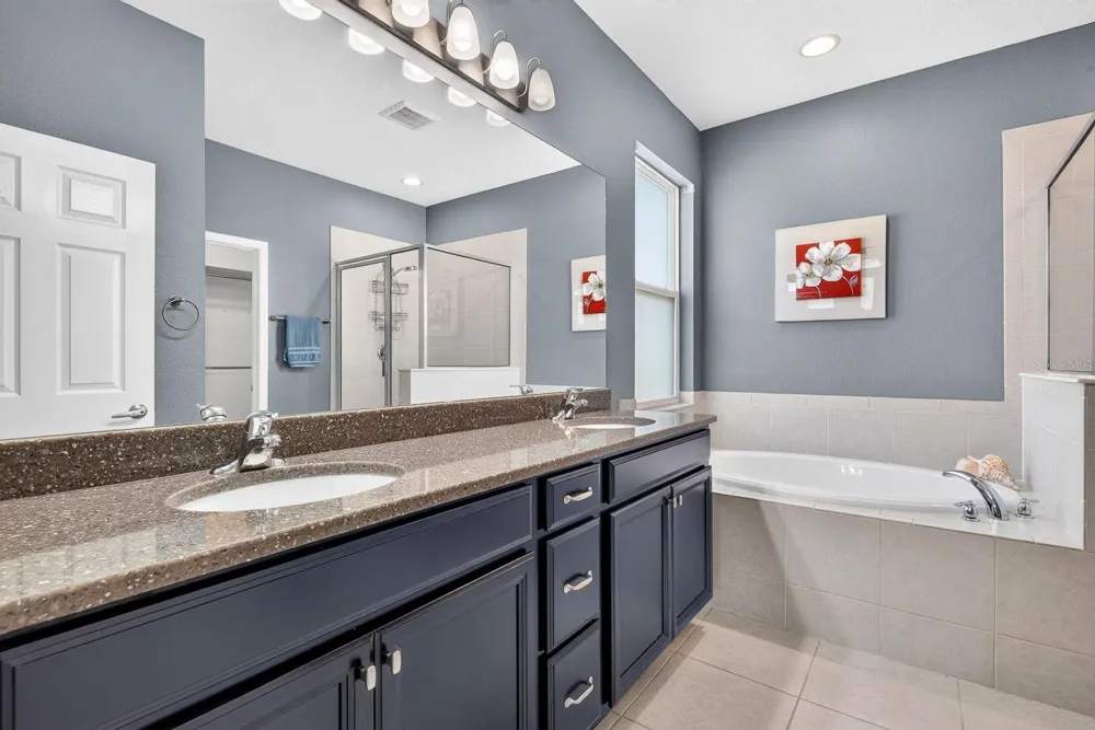 792 ROSEMARY CIRCLE Bradenton, FL 34212
