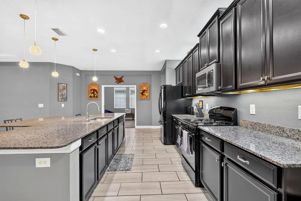 792 ROSEMARY CIRCLE Bradenton, FL 34212