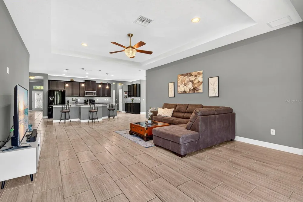 792 ROSEMARY CIRCLE Bradenton, FL 34212