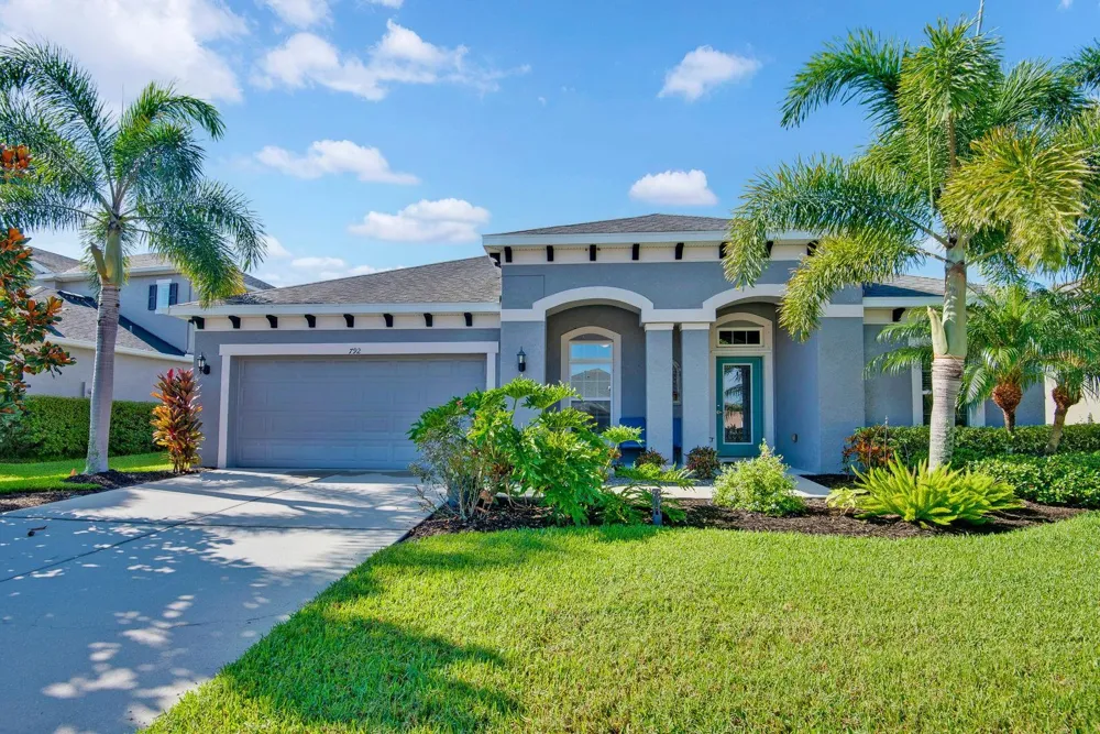 792 ROSEMARY CIRCLE Bradenton, FL 34212