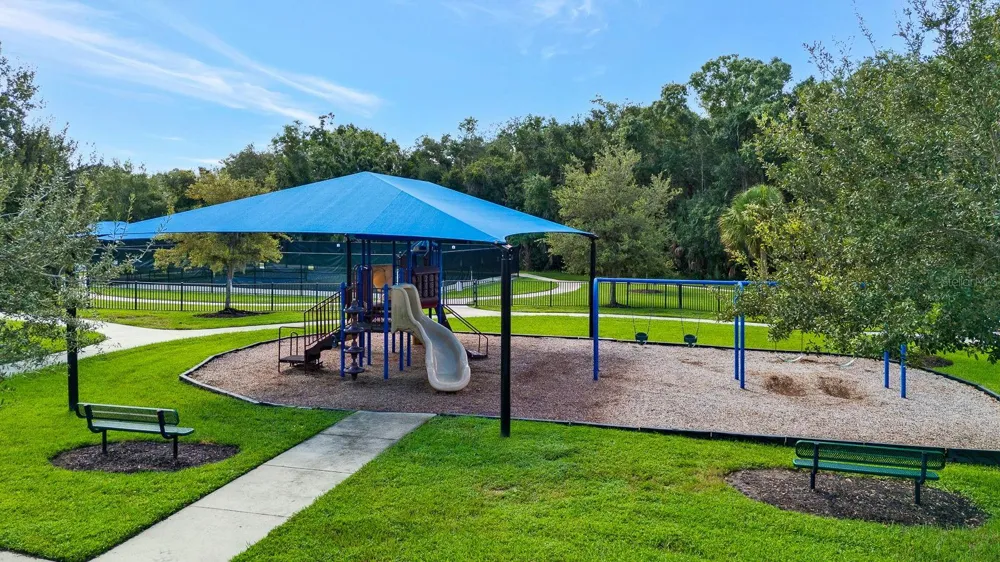 792 ROSEMARY CIRCLE Bradenton, FL 34212