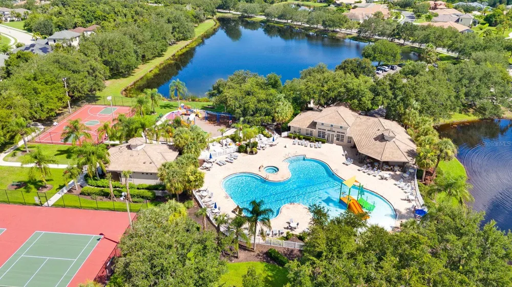 792 ROSEMARY CIRCLE Bradenton, FL 34212
