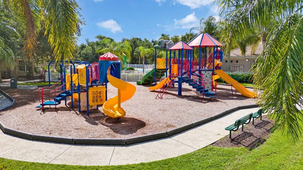 792 ROSEMARY CIRCLE Bradenton, FL 34212