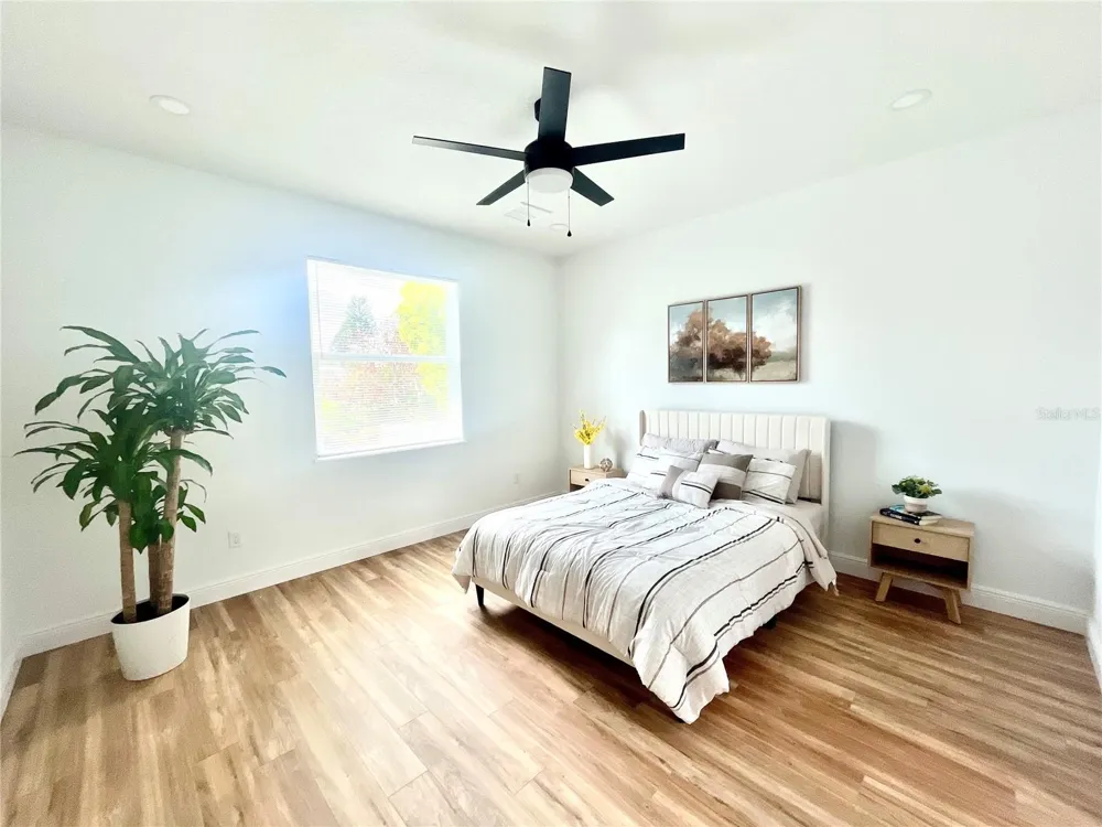 8108 GREENWOOD AVENUE Tampa, FL 33604