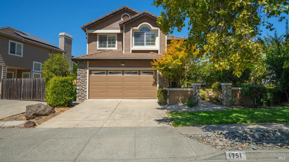 1751 Inverness Drive Petaluma, CA 94954
