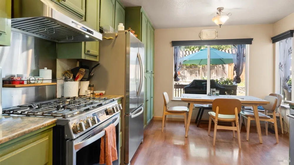 1751 Inverness Drive Petaluma, CA 94954