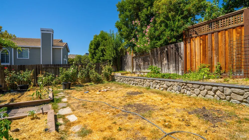 1751 Inverness Drive Petaluma, CA 94954
