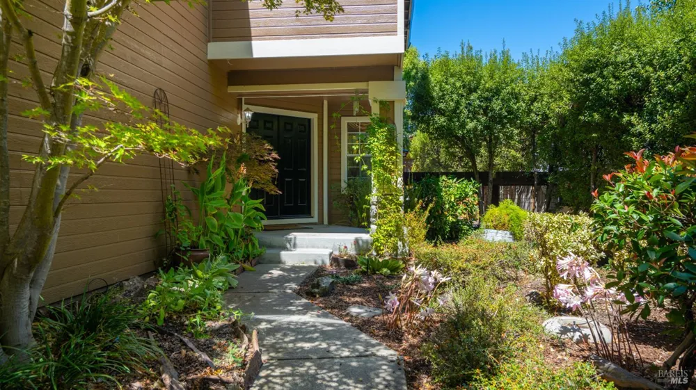 1751 Inverness Drive Petaluma, CA 94954