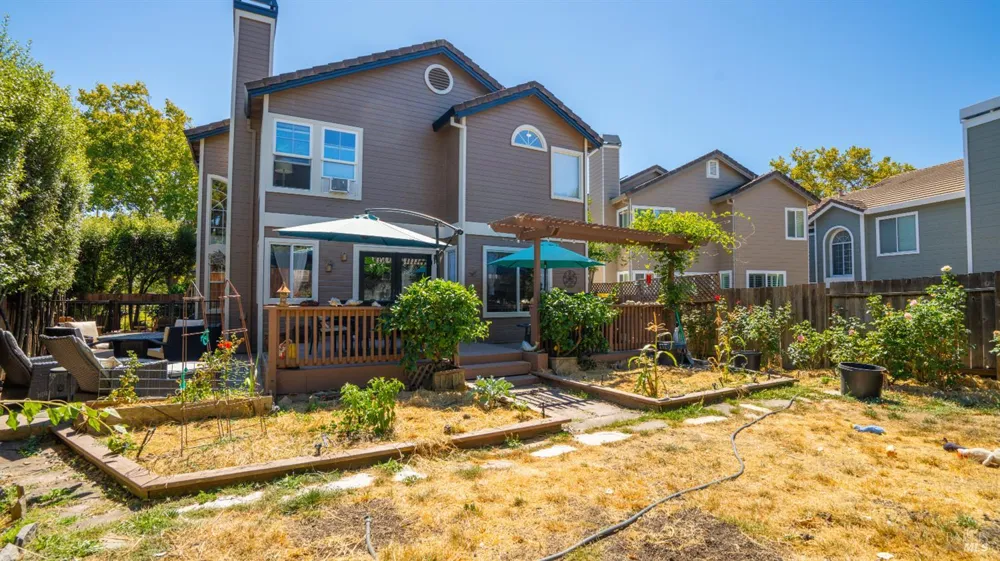 1751 Inverness Drive Petaluma, CA 94954
