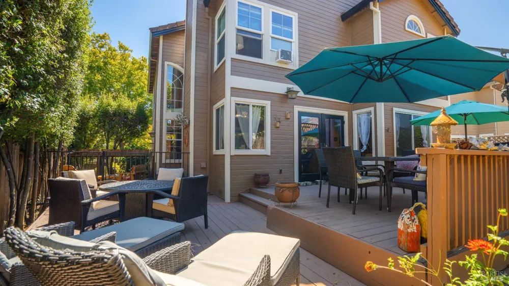 1751 Inverness Drive Petaluma, CA 94954
