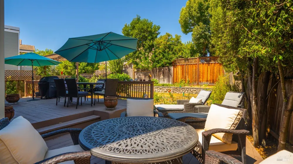 1751 Inverness Drive Petaluma, CA 94954