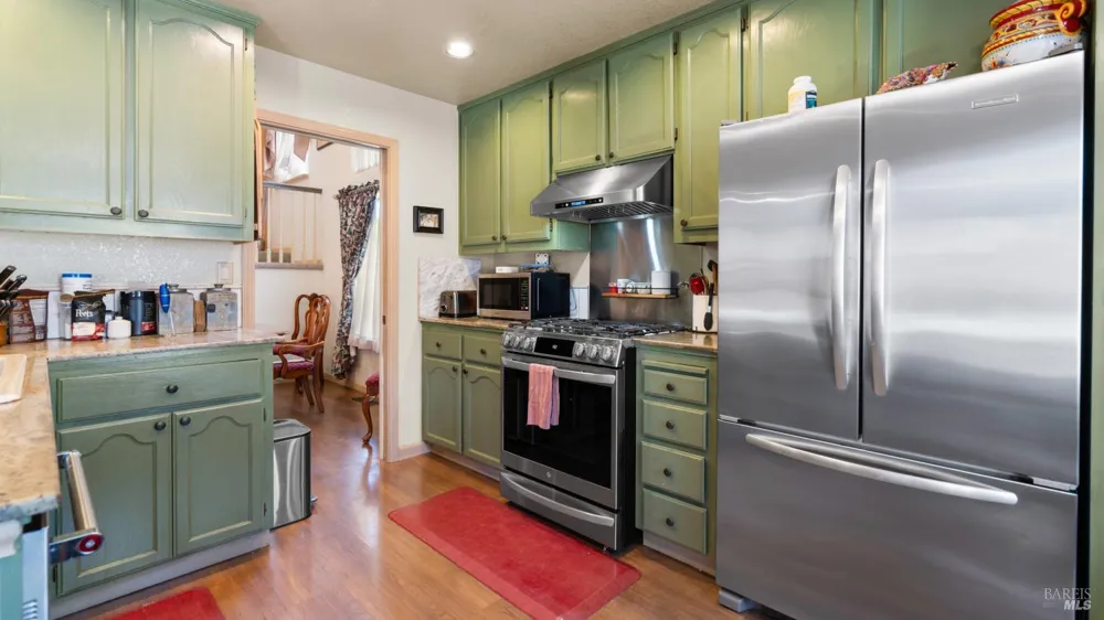 1751 Inverness Drive Petaluma, CA 94954