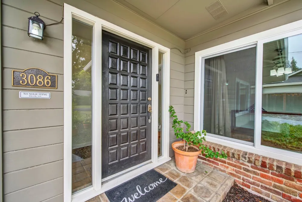 3086 Hermosa Drive Napa, CA 94558