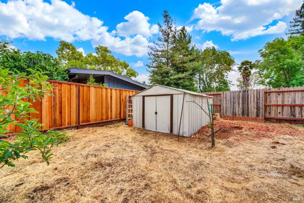 3086 Hermosa Drive Napa, CA 94558