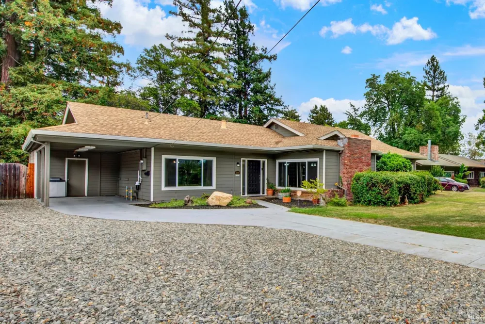 3086 Hermosa Drive Napa, CA 94558