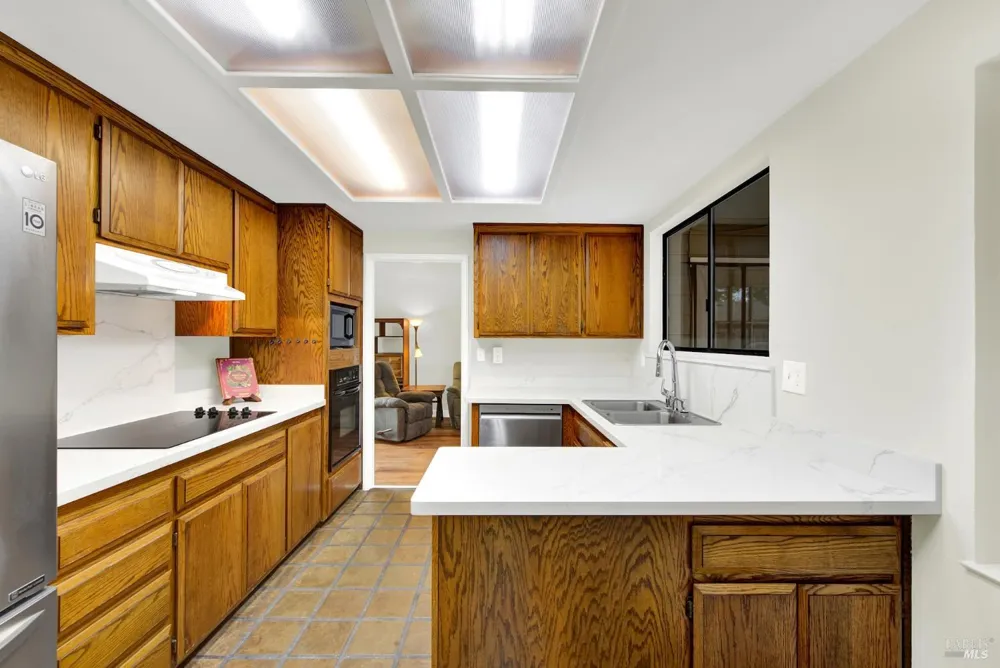 3086 Hermosa Drive Napa, CA 94558