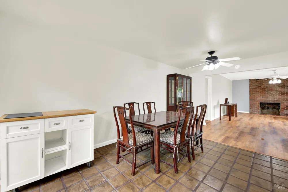 3086 Hermosa Drive Napa, CA 94558