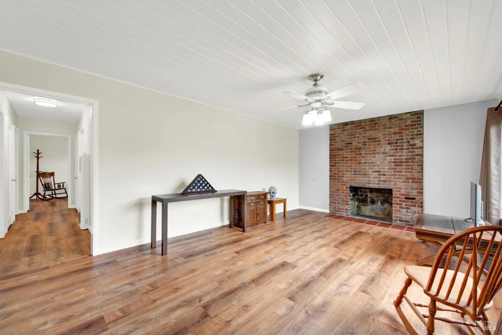 3086 Hermosa Drive Napa, CA 94558
