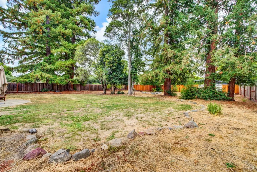 3086 Hermosa Drive Napa, CA 94558