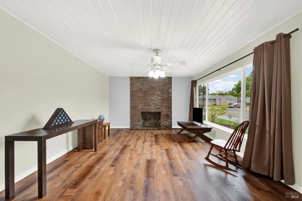 3086 Hermosa Drive Napa, CA 94558