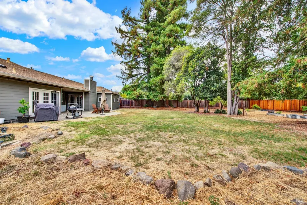3086 Hermosa Drive Napa, CA 94558