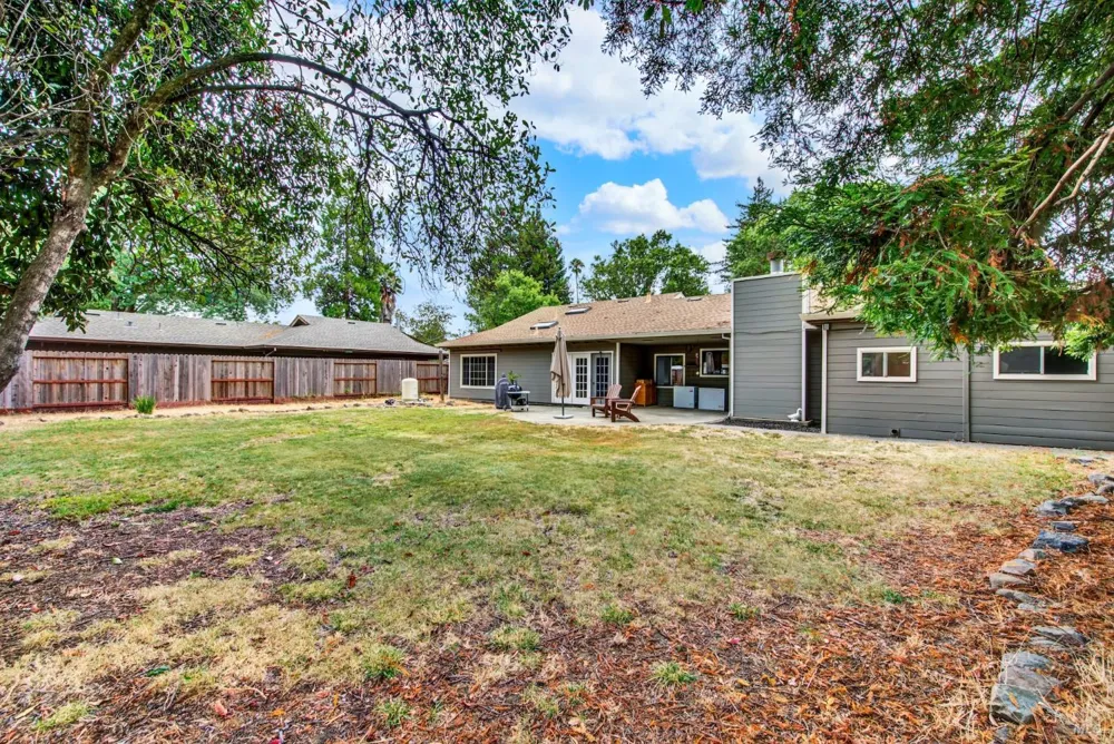 3086 Hermosa Drive Napa, CA 94558