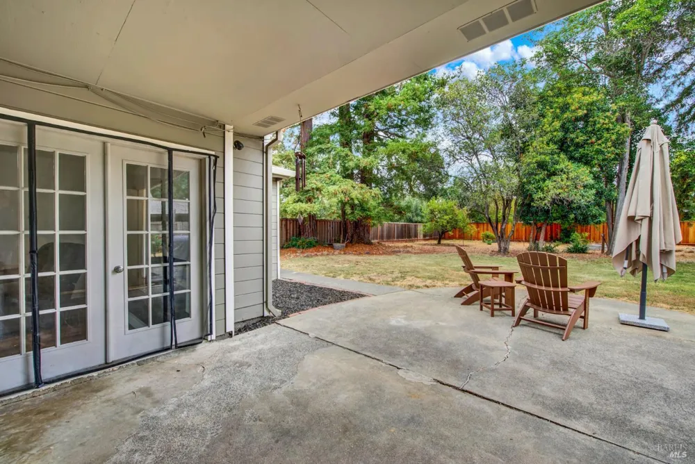 3086 Hermosa Drive Napa, CA 94558