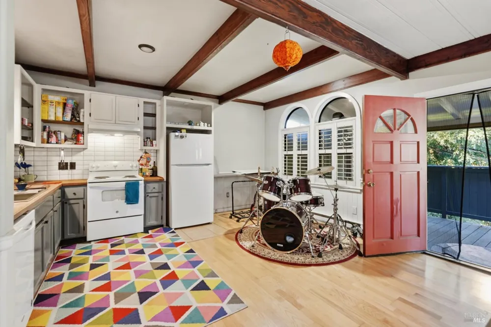 6175 Cazadero Highway Cazadero, CA 95421
