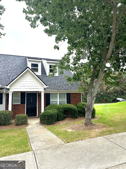 124 Bridgewater CIR