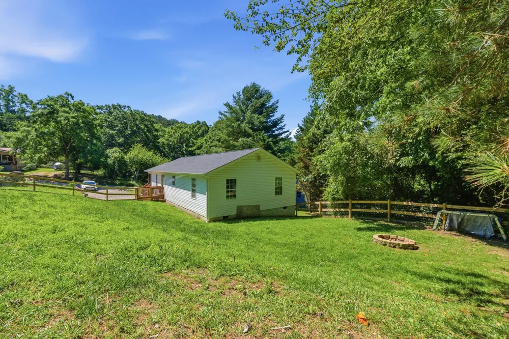 617 Bradley Avenue LaFayette, GA 30728