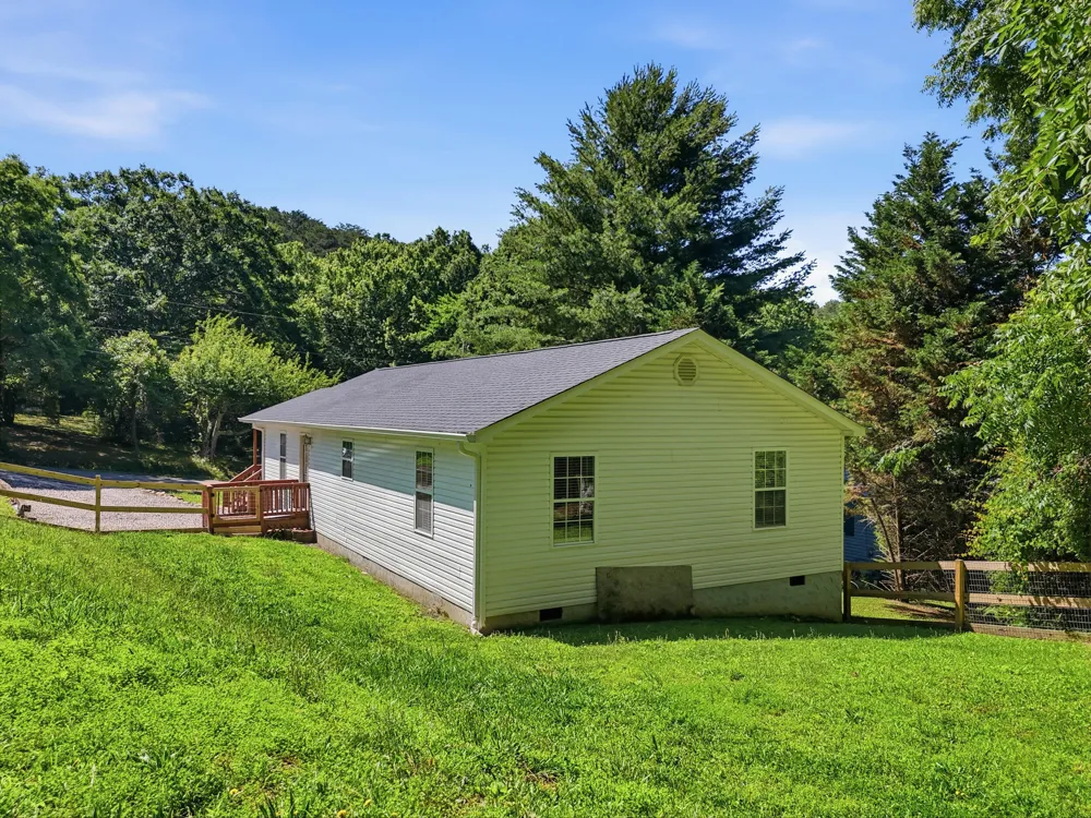617 Bradley Avenue LaFayette, GA 30728