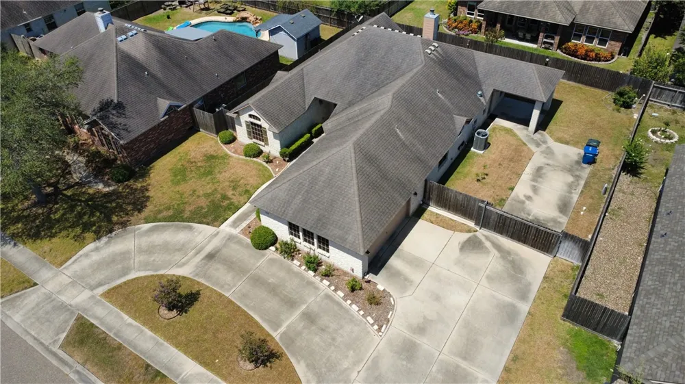 7605 Bayonne Drive Corpus Christi, TX 78414