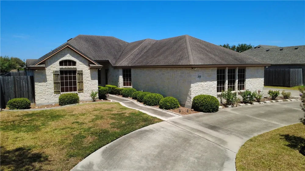 7605 Bayonne Drive Corpus Christi, TX 78414
