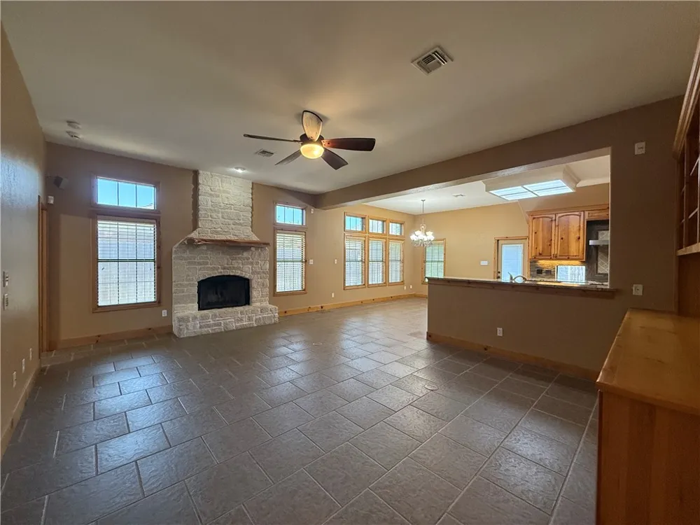 7605 Bayonne Drive Corpus Christi, TX 78414