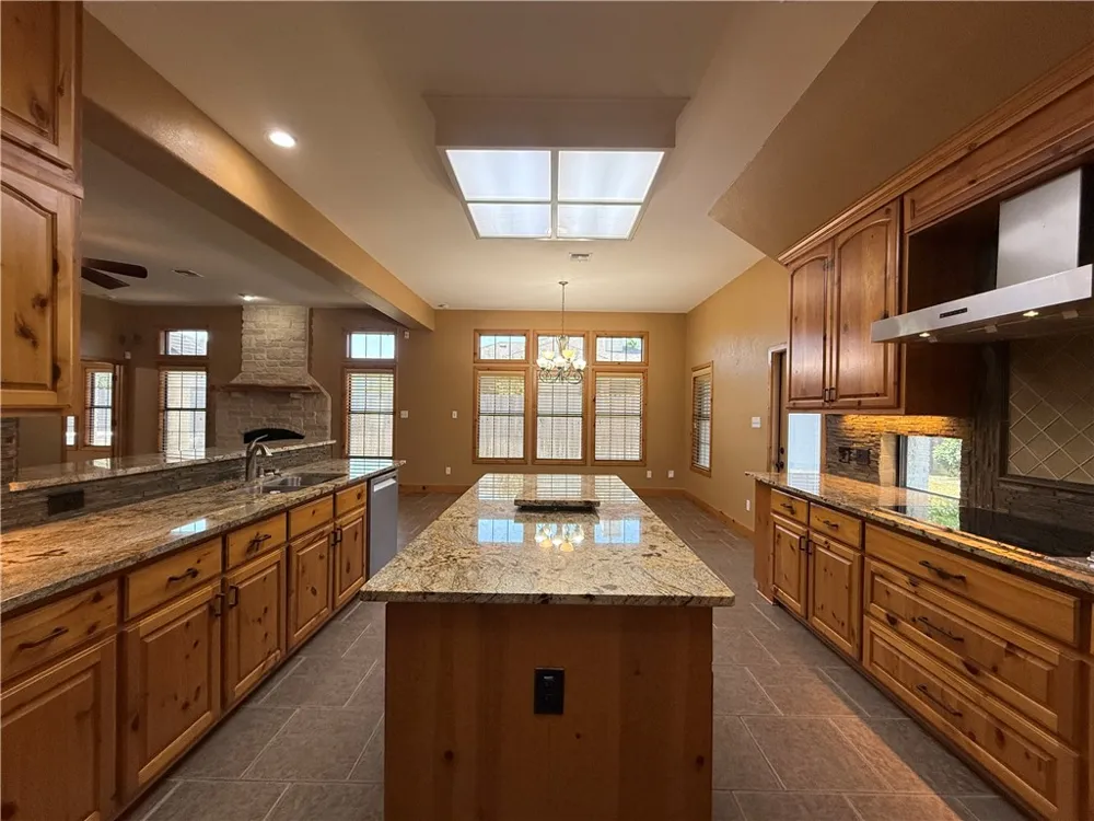 7605 Bayonne Drive Corpus Christi, TX 78414