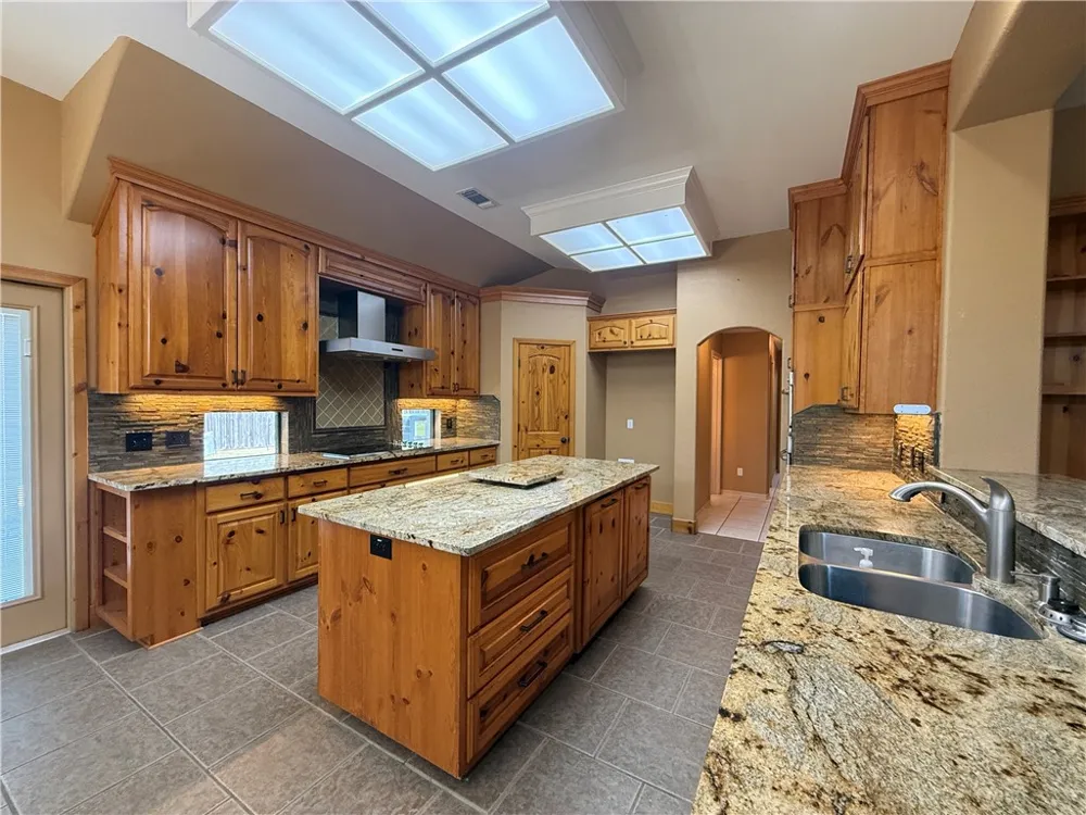 7605 Bayonne Drive Corpus Christi, TX 78414